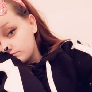 Meet your Posher, Michaela